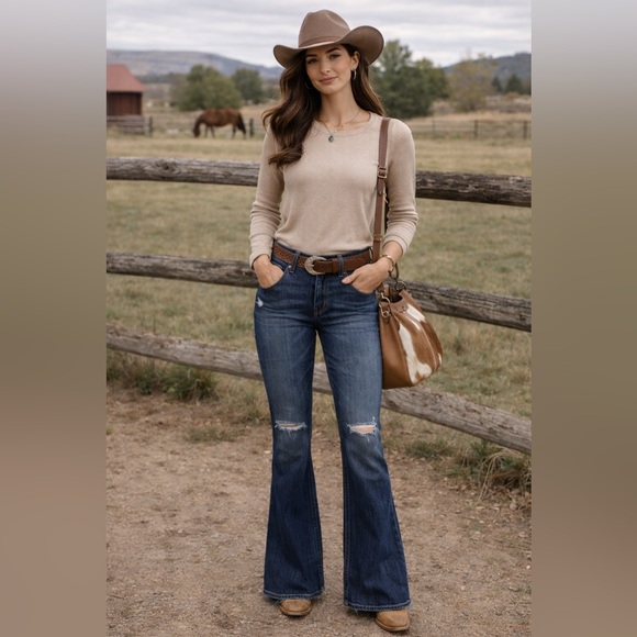 Ariat Denim - Ariat REAL Zoe Flare Jeans 26R Mid Rise Bootcut Western Distressed